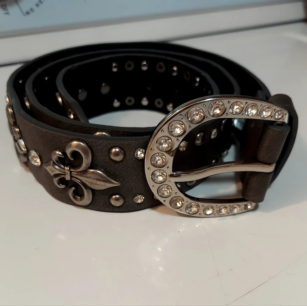 BKE Leather Fleur De Lis Belt